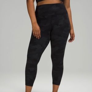 Lululemon Align crop 21” Black camo